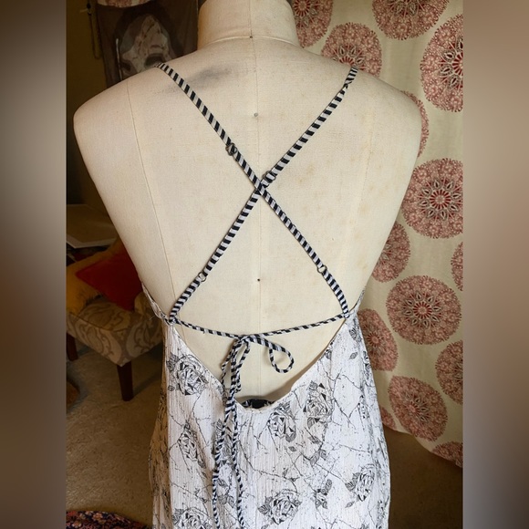 Volcom Dress - Picture 2 of 4